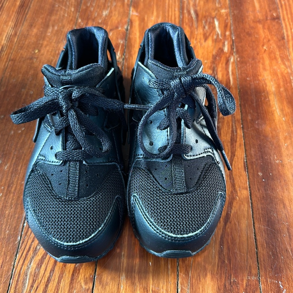 Black Nike Huarache 12